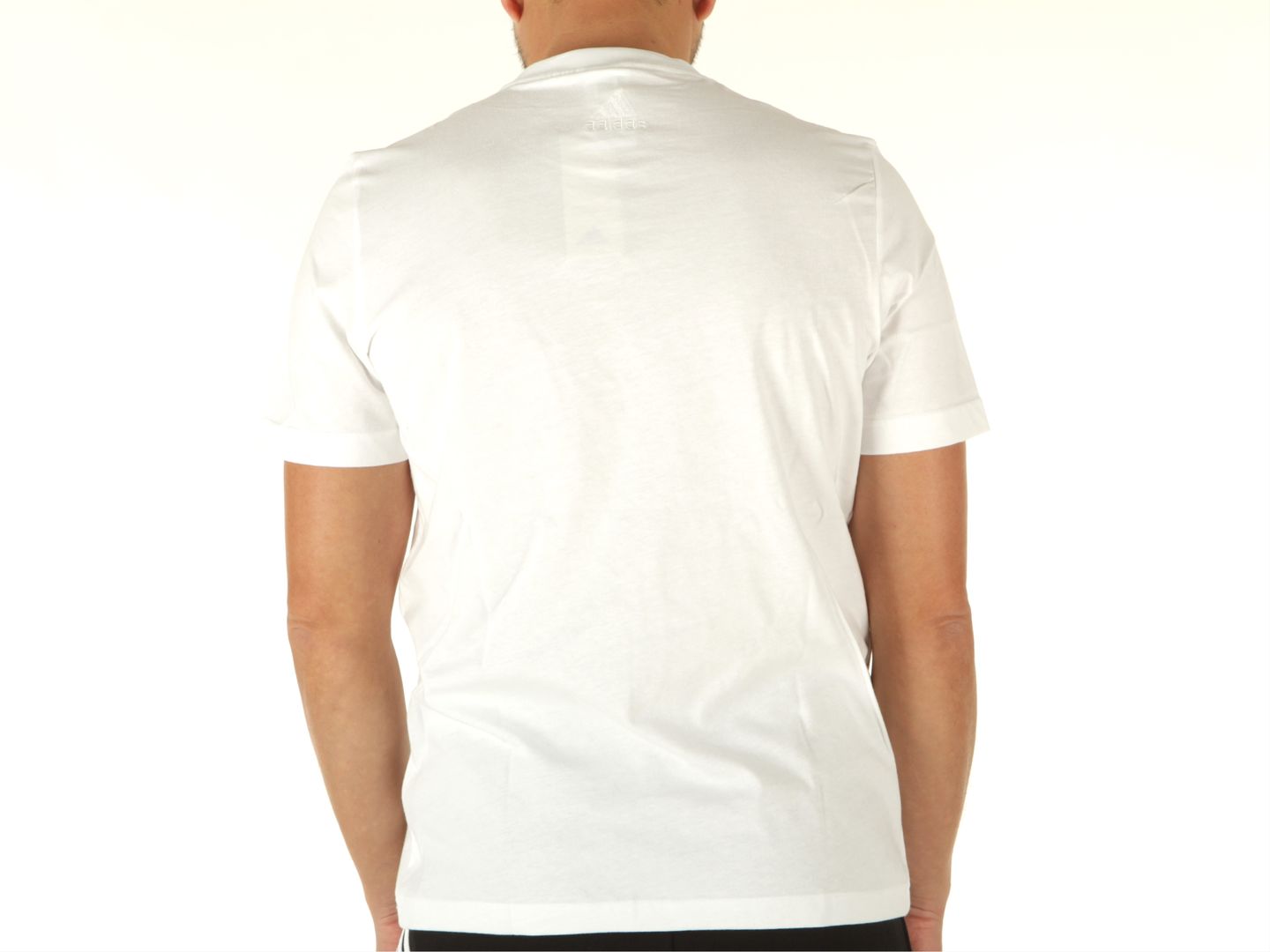 Marchio: Adidas - Genere: Uomo - Tipologia: T-shirt - Stagione: Primavera/EstateColore: bianco, Taglia: M